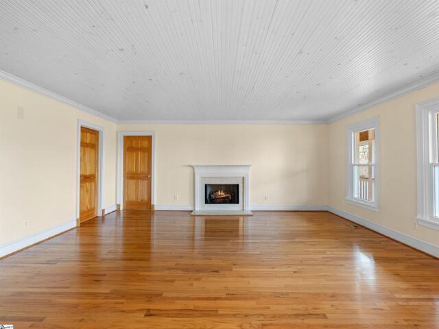 Photo of 4484 Hawkins Road