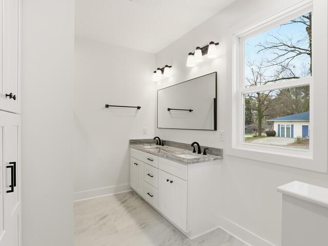 Photo of 215 Ligon Drive