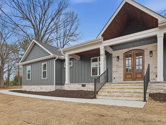 Photo of 215 Ligon Drive