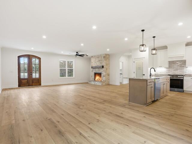 Photo of 215 Ligon Drive