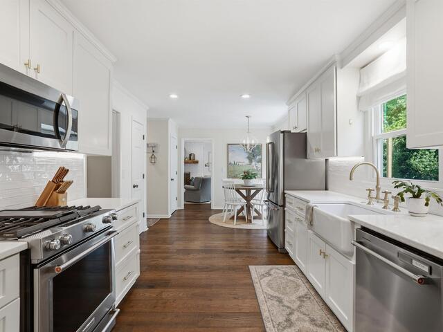 Photo of 111 Devenridge Drive