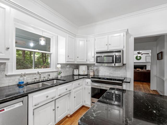 Photo of 4 Sandstone Court