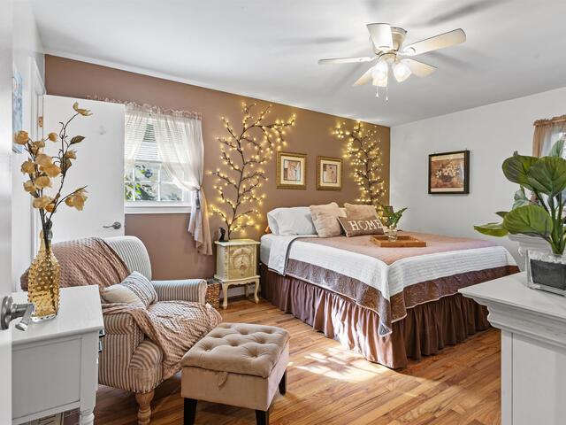 Photo of 605 W Lee Road