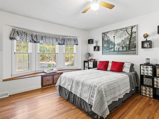 Photo of 605 W Lee Road