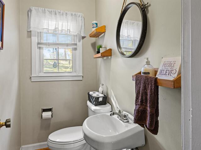 Photo of 605 W Lee Road