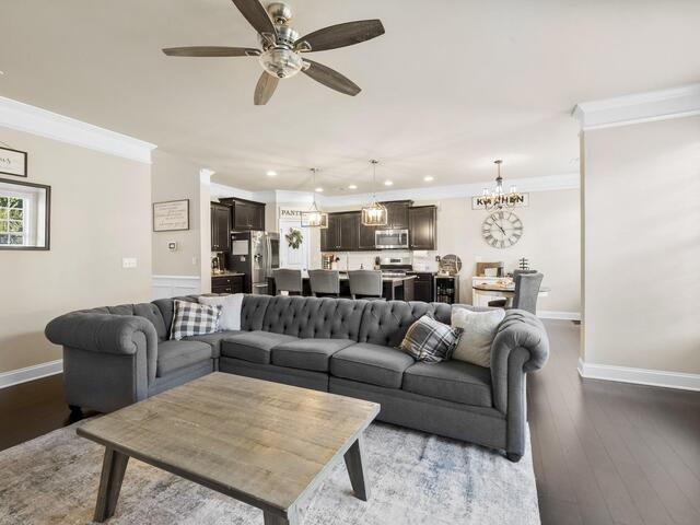 Photo of 123 Willowbottom Drive