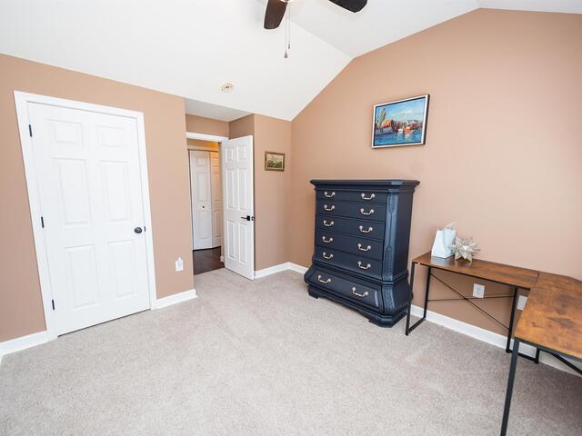 Photo of 423 Rexford Drive