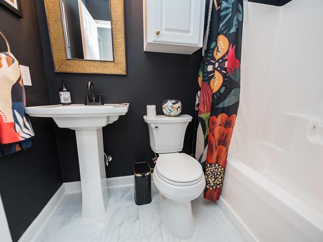 Photo of 423 Rexford Drive