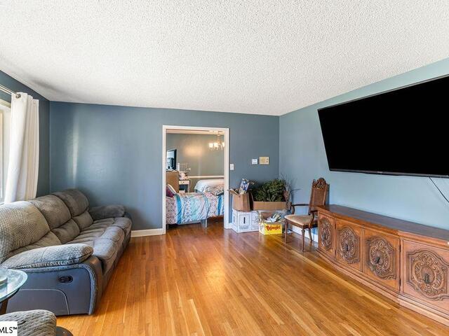 Photo of 524 Perrin Drive