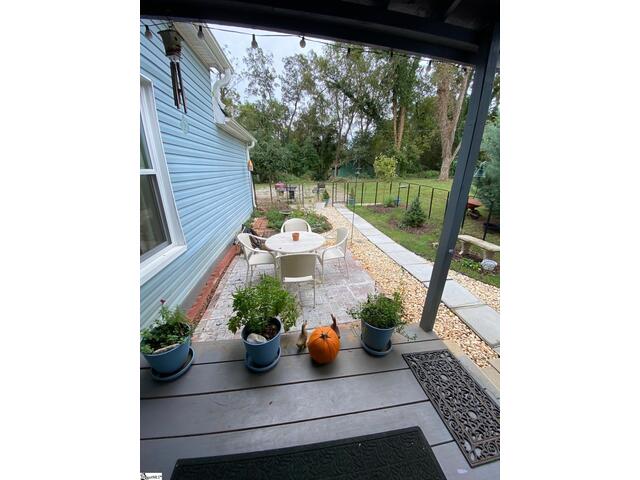 Photo of 657 S Harper Street