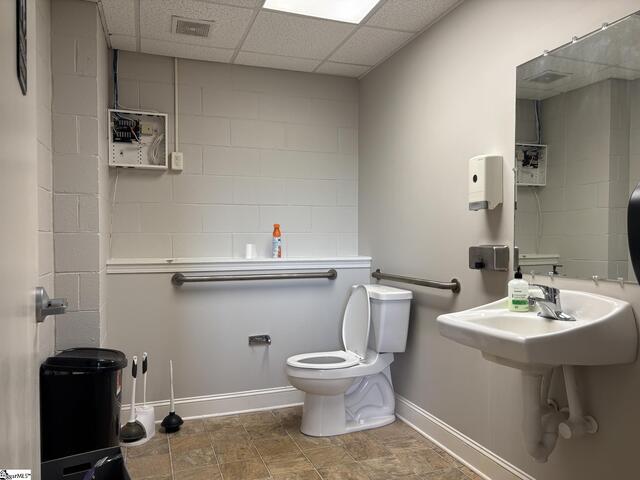 Photo of 3220 Wade Hampton Boulevard