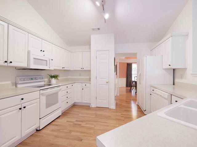 Photo of 146 Longwood Lane