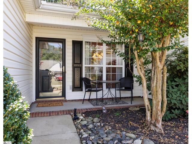 Photo of 146 Longwood Lane