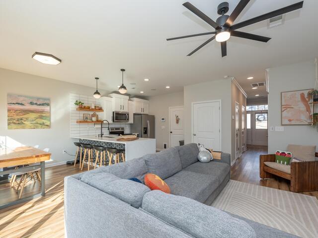 Photo of 7 Wheaton Court