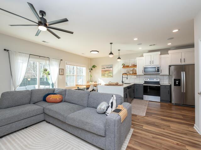 Photo of 7 Wheaton Court