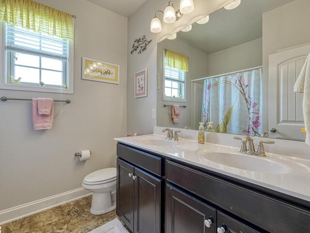 Photo of 150 Santa Ana Way