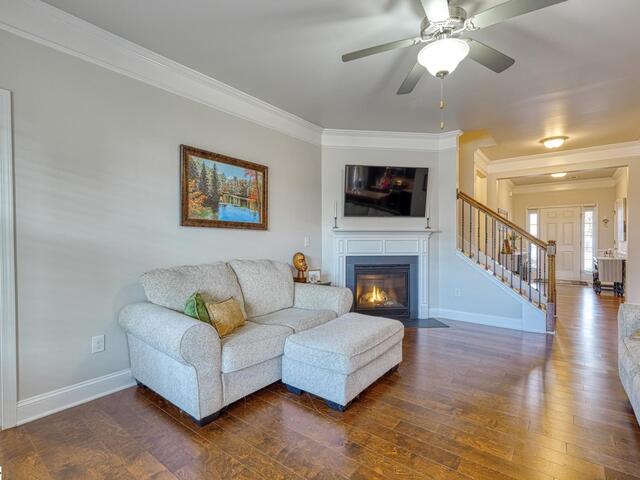 Photo of 150 Santa Ana Way