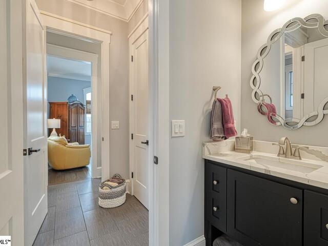 Photo of 475 N Tidewater Trail