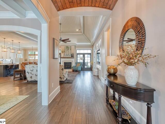 Photo of 475 N Tidewater Trail