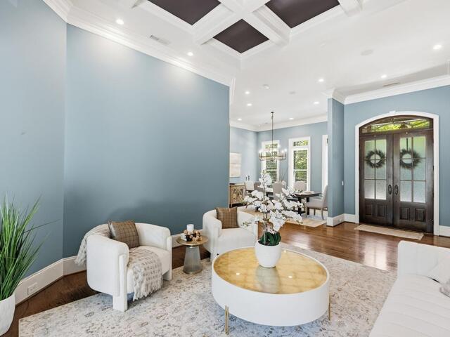 Photo of 305 Chancery Lane