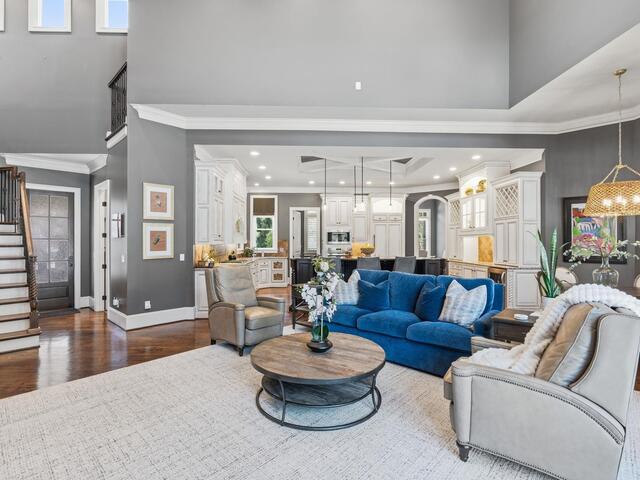 Photo of 305 Chancery Lane