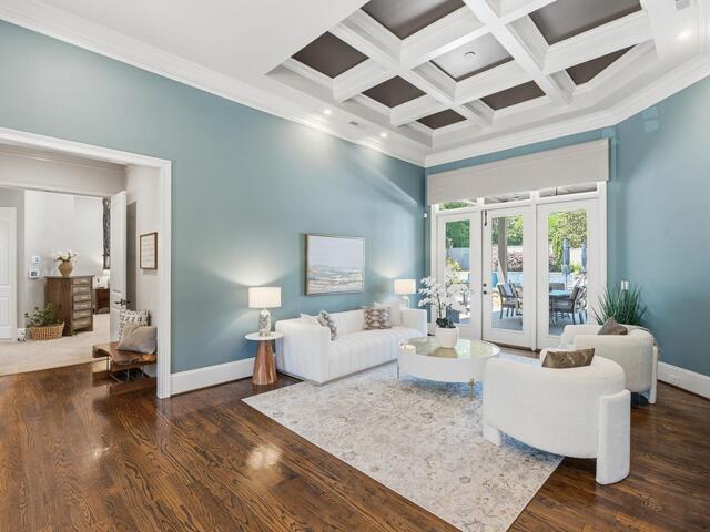 Photo of 305 Chancery Lane