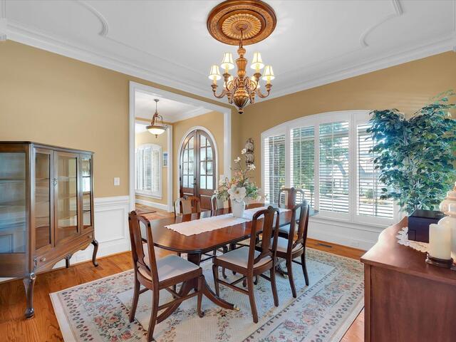 Photo of 10 Travertine Court