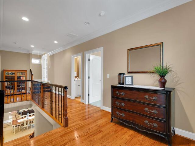Photo of 10 Travertine Court