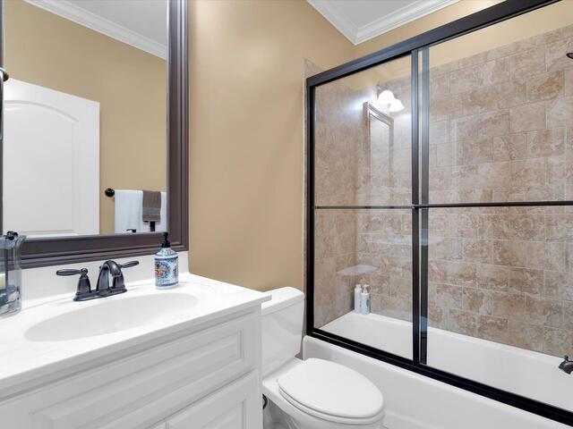 Photo of 10 Travertine Court