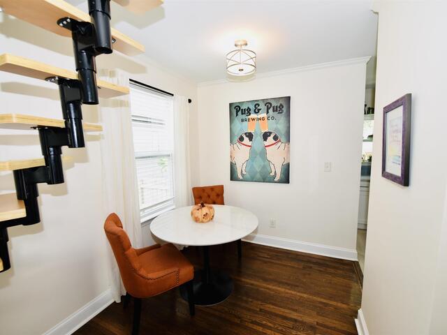 Photo of 213/215 S Calhoun Street Photo of 213/215 S Calhoun Street