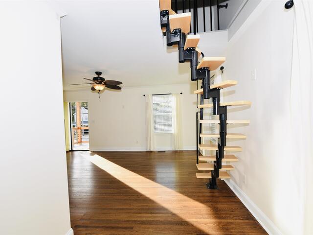 Photo of 213/215 S Calhoun Street Photo of 213/215 S Calhoun Street