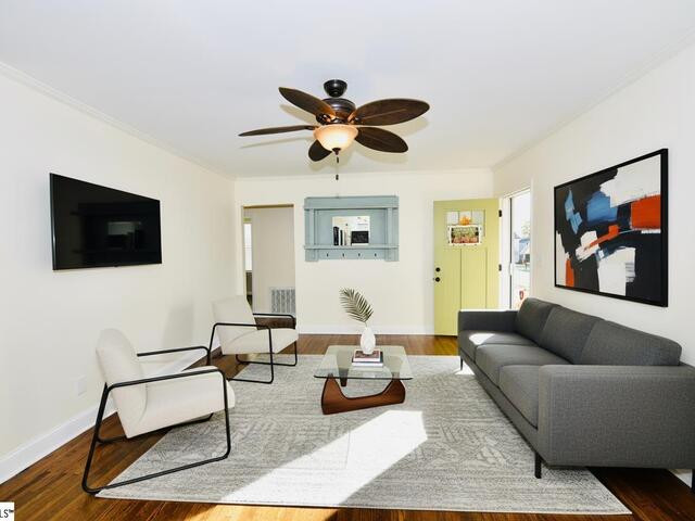 Photo of 213 S Calhoun Street