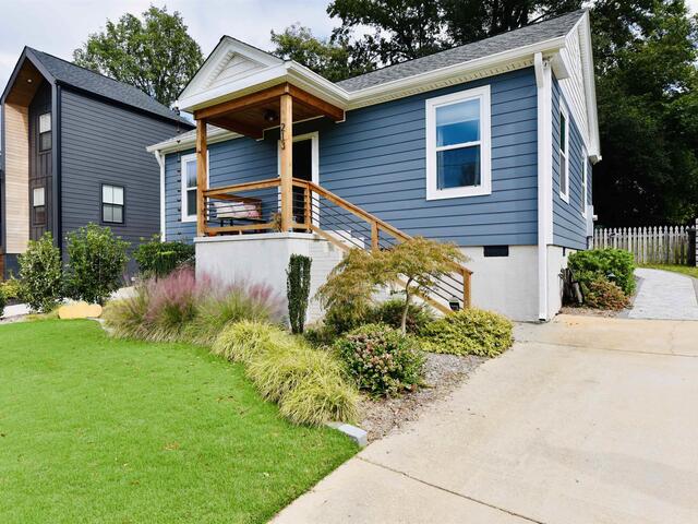 Photo of 213/215 S Calhoun Street Photo of 213/215 S Calhoun Street