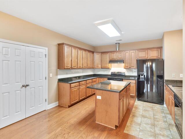 Photo of 27 Hillsborough Drive