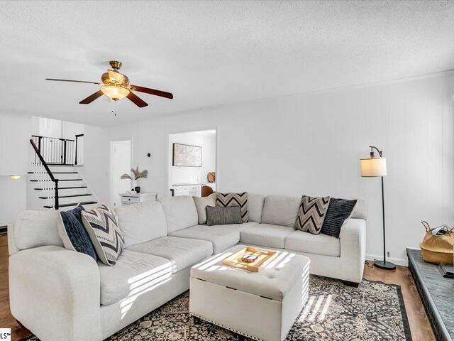 Photo of 614 Gray Fox Square