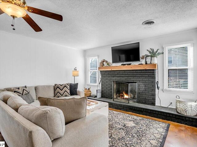 Photo of 614 Gray Fox Square