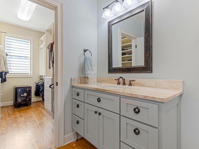 Photo of 26 Buist Avenue