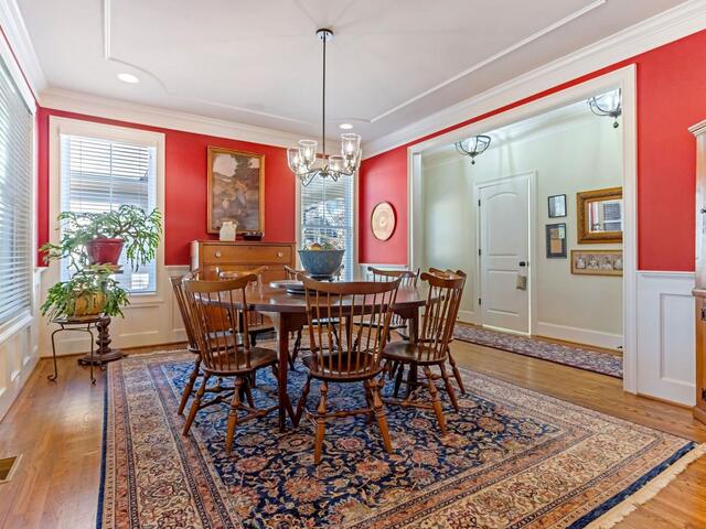 Photo of 26 Buist Avenue