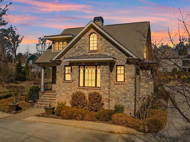 Photo of 26 Buist Avenue