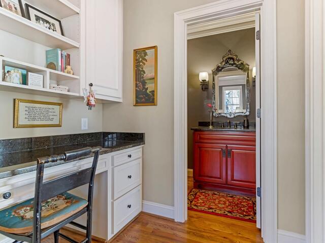 Photo of 26 Buist Avenue