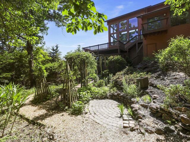 Photo of 137 Laurel Falls Way