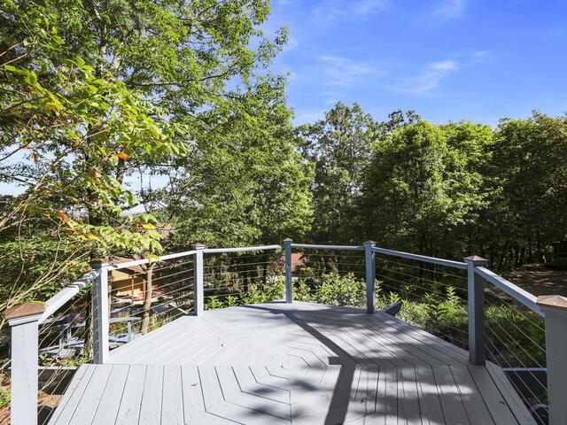 Photo of 137 Laurel Falls Way