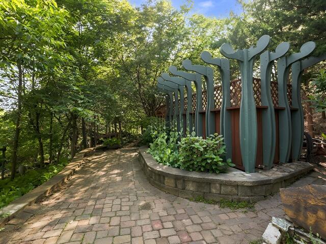 Photo of 137 Laurel Falls Way
