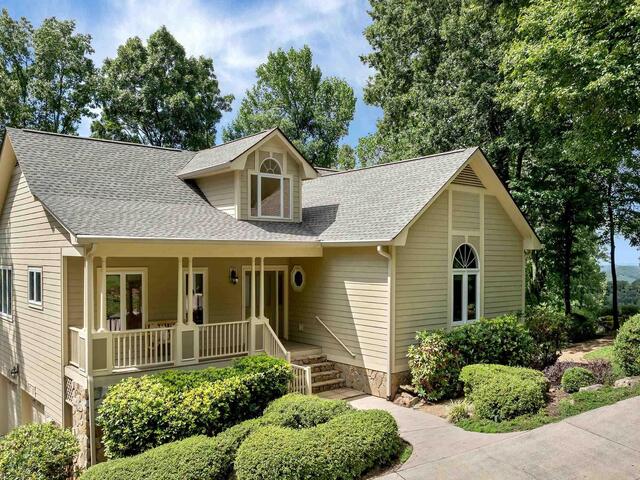 Photo of 15 Grosbeak Way