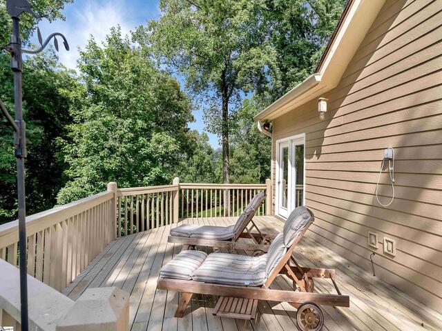 Photo of 15 Grosbeak Way