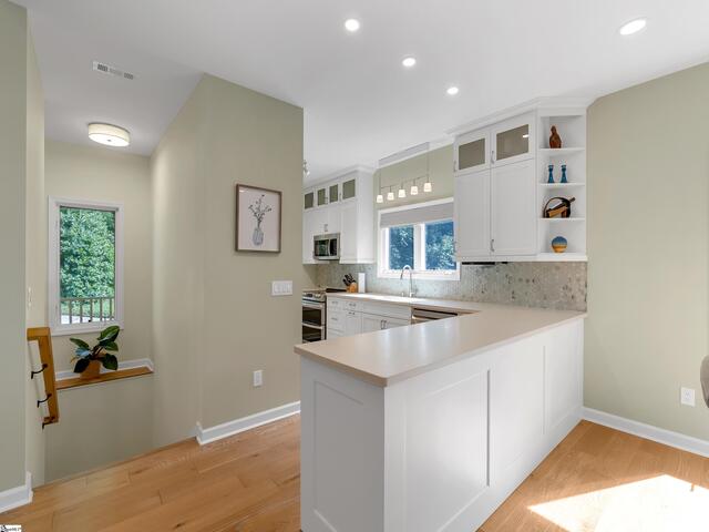 Photo of 15 Grosbeak Way