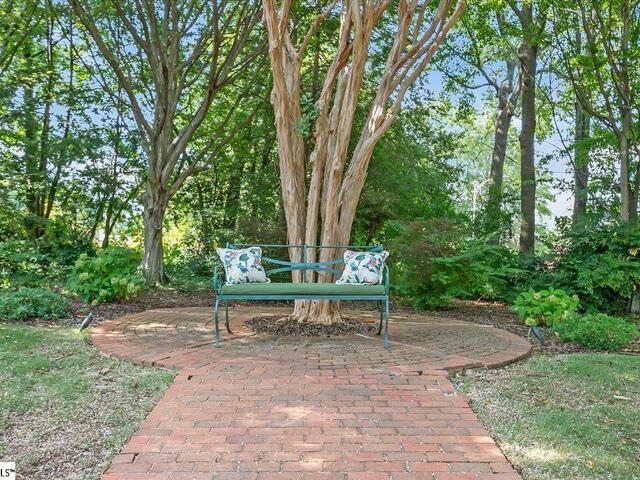 Photo of 408 Huntington Road