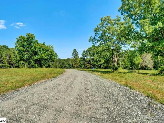 Photo of 00 Catalan Court