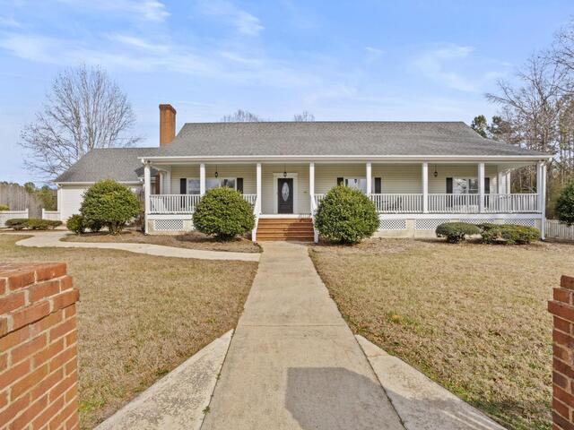 Photo of 414 Giggle Drive