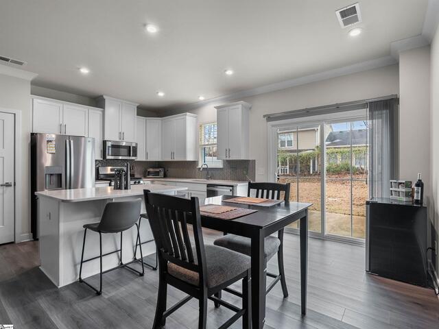 Photo of 61 Connaught Court